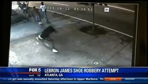 Atlanta shoe store robbery shooting