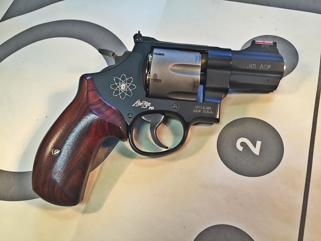 Smith & Wesson 325PD Right side