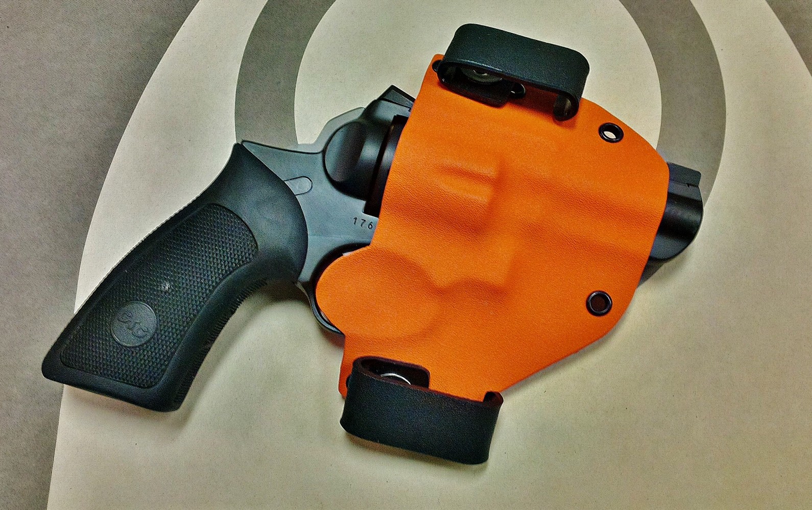 Holster showdown leather vs kydex for IWB revolver carry Gun Nuts Media