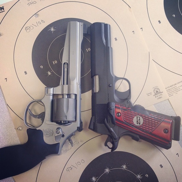 1911 vs revolver